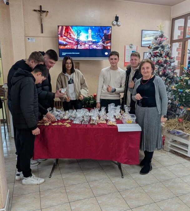 Započela humanitarna prodaja kolača