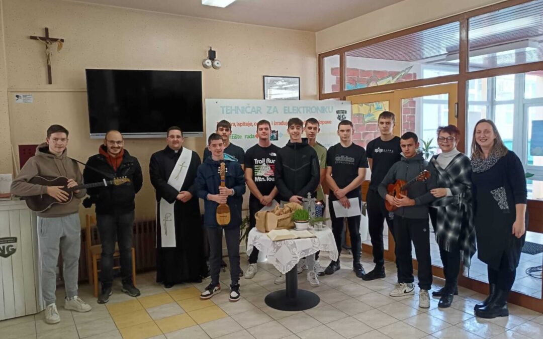 Blagoslov učenika, djelatnika i škole